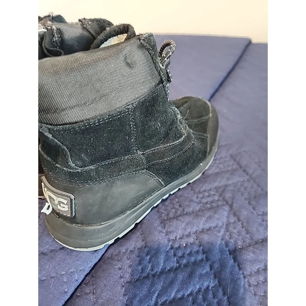 UGG KIDS TURLOCK WP BLACK BOOTS SIZE: 3K STYLE: 1103505K